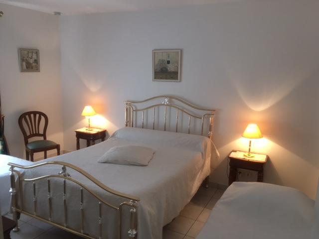 Maison Tobias Bussy-Saint-Georges Luaran gambar